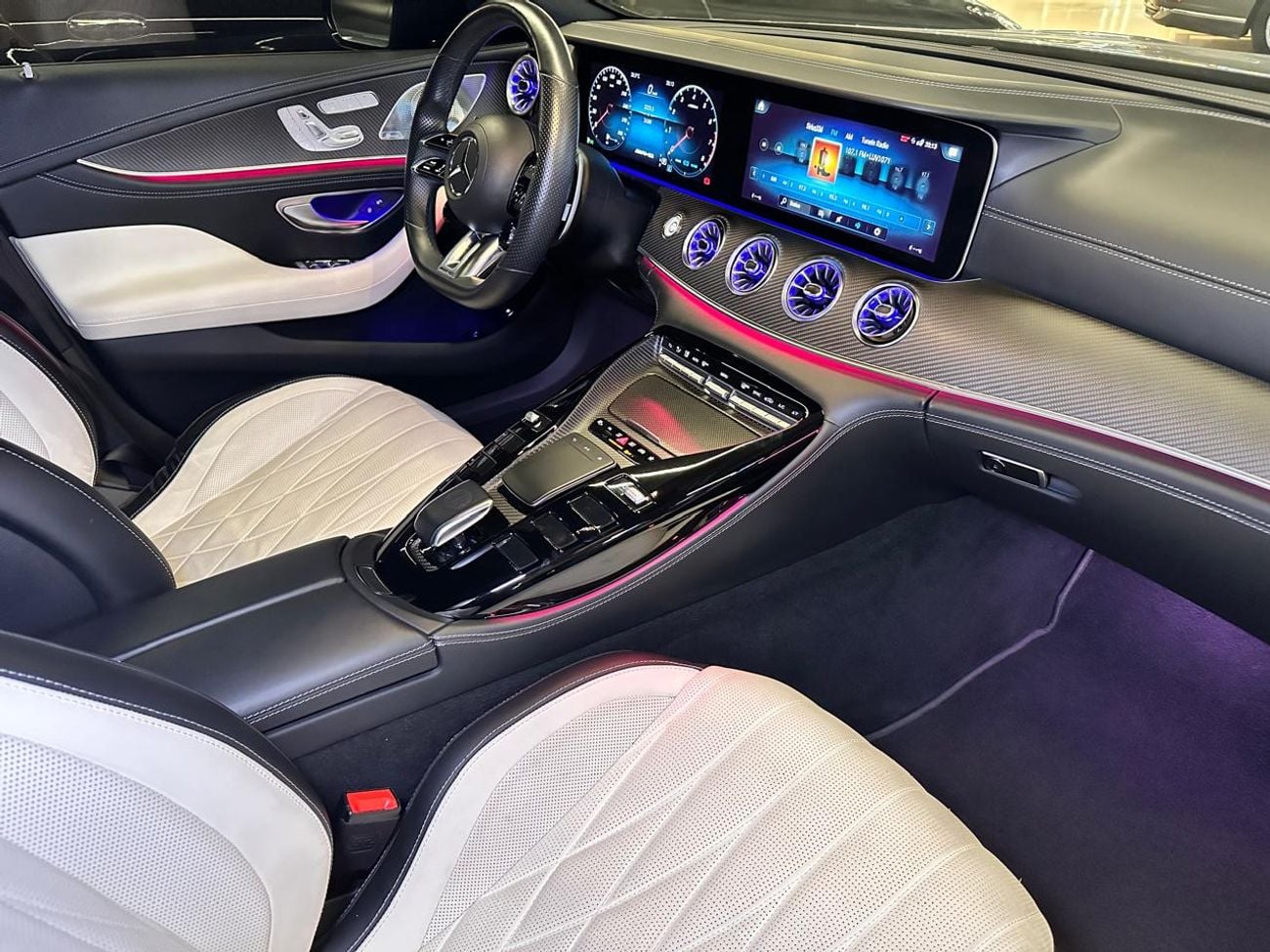 Mercedes Benz AMG GT 53 2022 GT53 AMG 4matic+ / 25000km / Under Warranty Unlimited Mileage