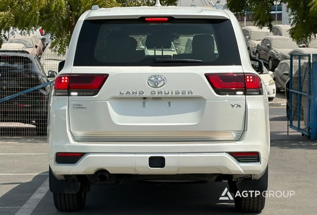 Toyota Land Cruiser VX Toyota Land Cruiser VX | 3.5L Twin Turbo Petrol | Full Option | GCC Specs | 2026