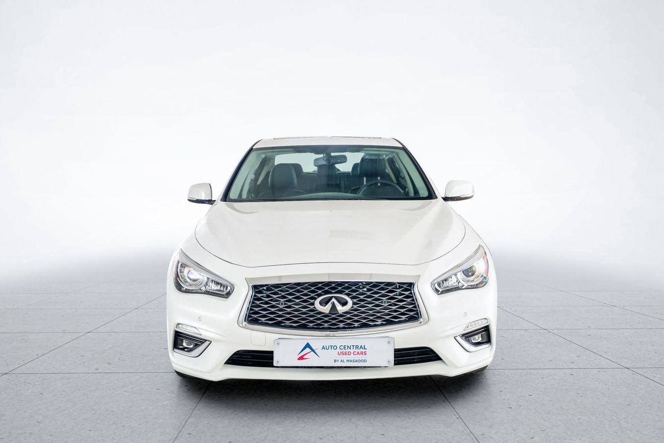 Infiniti Q50 LUXE 3.0