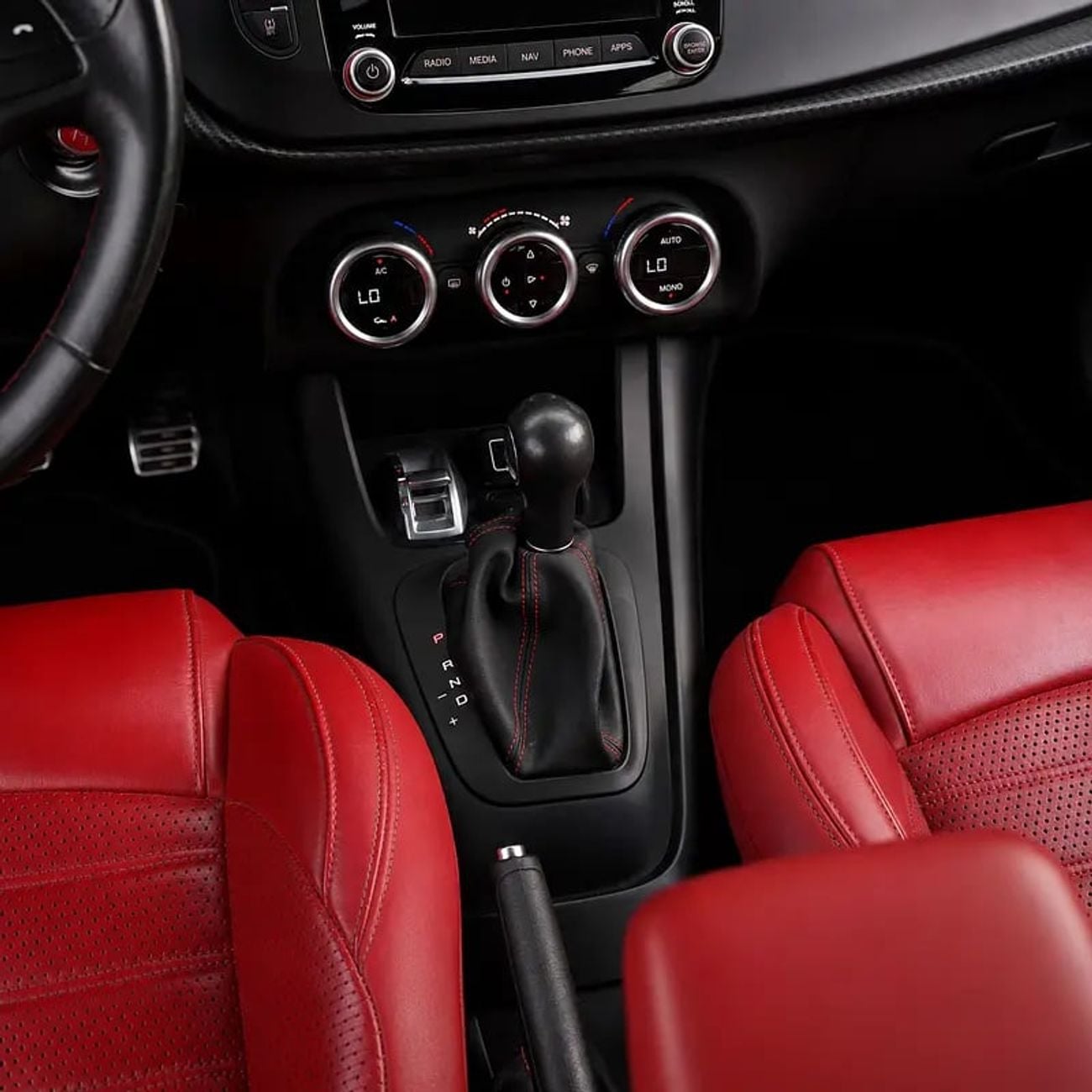 ألفا روميو جوليتا Veloce 765 P.M • 0% Downpayment • Veloce • 1 Year Warranty