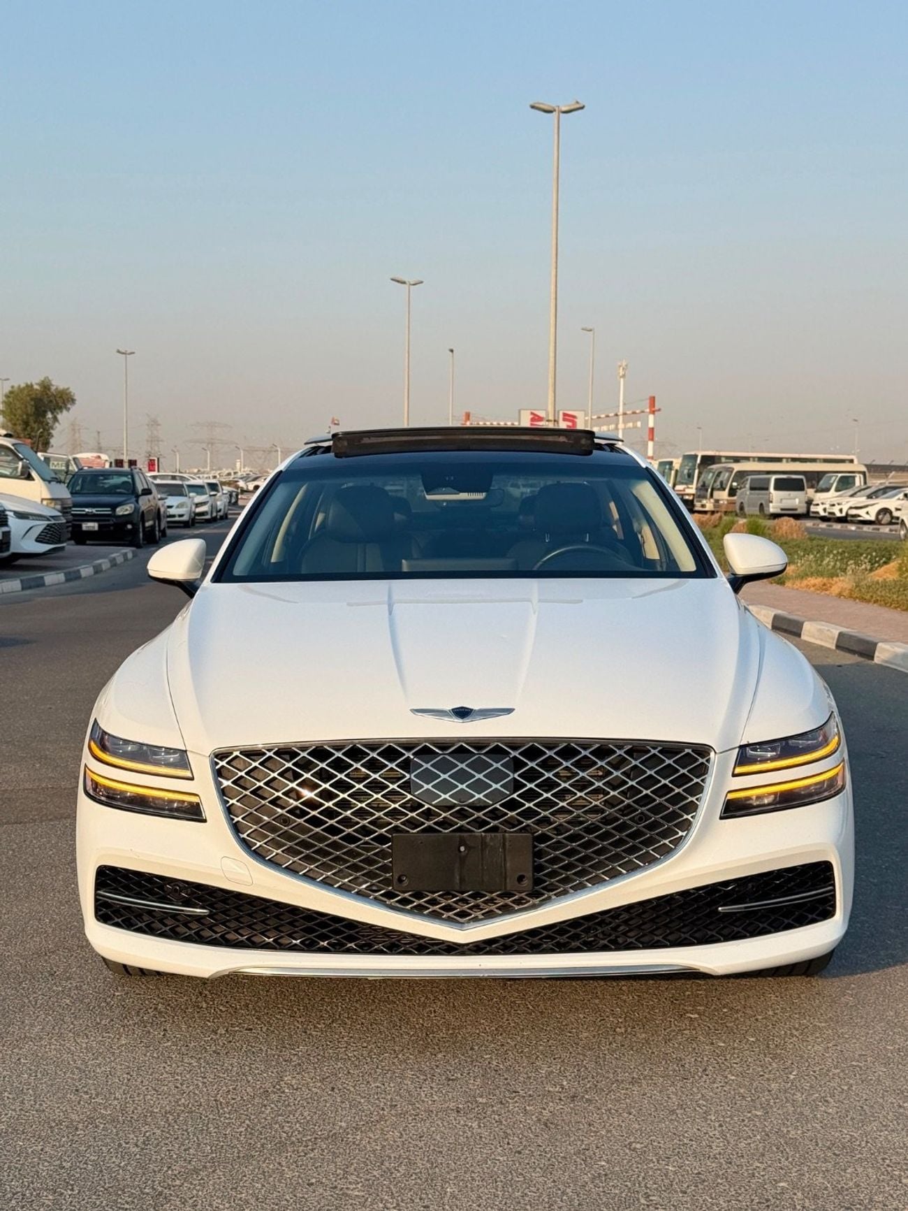 Genesis G80 Premium 2.5L luxury option