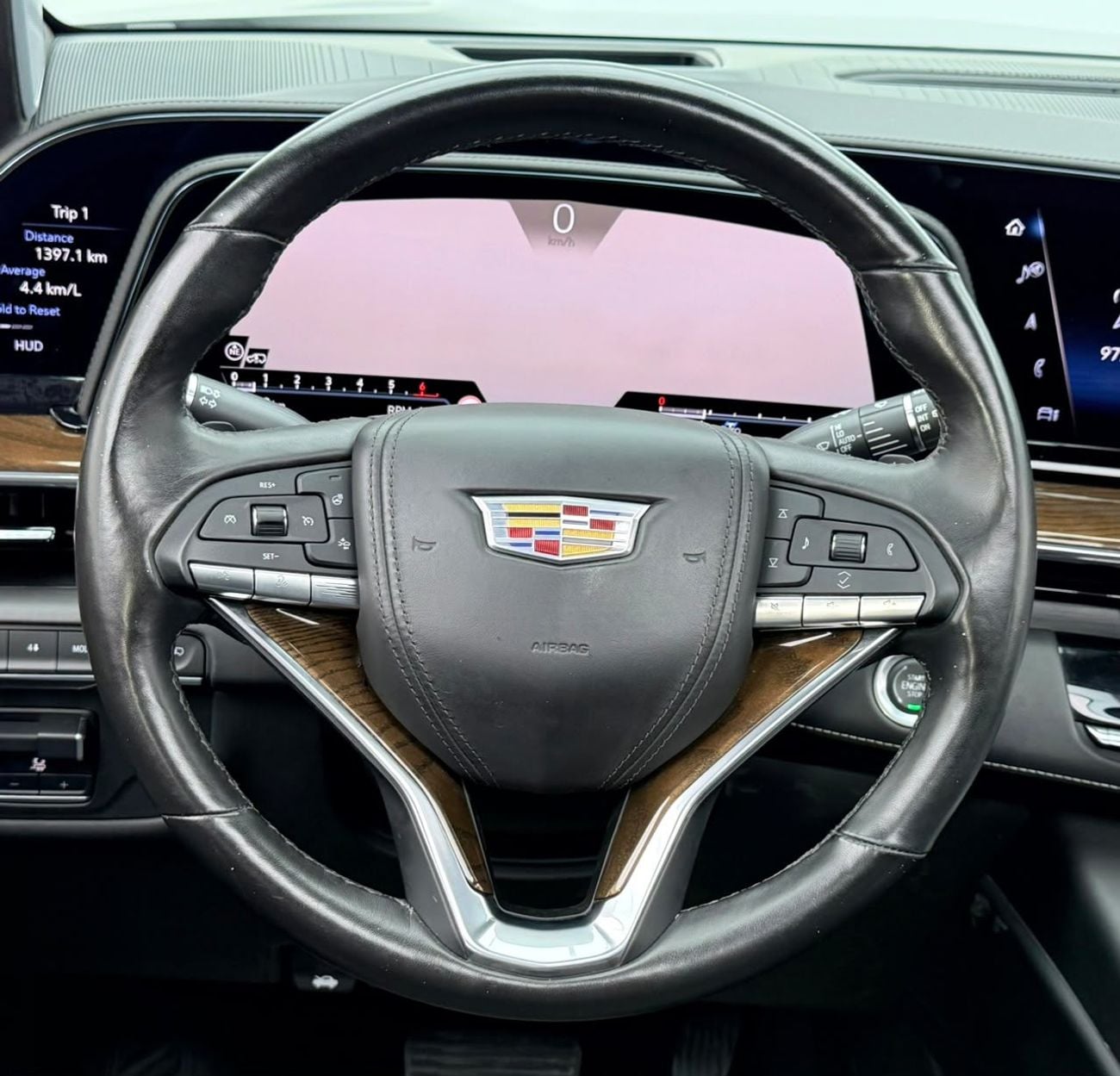 كاديلاك إسكالاد SPORT PLATINUM 2024 Cadillac Escalade Black Edition, 2028 Cadillac Warranty, Pilot Seats, GCC