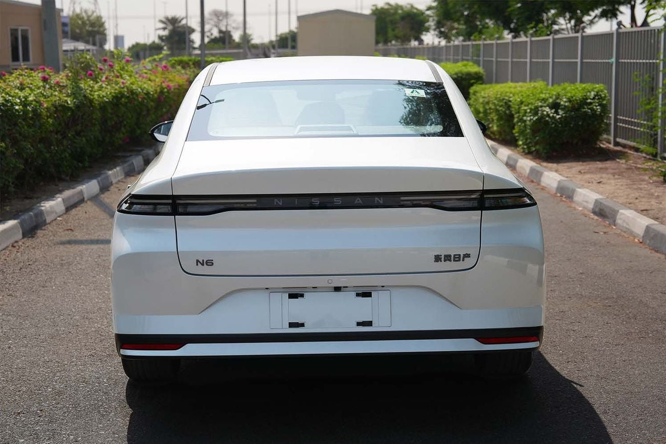Nissan N6 180 MAX