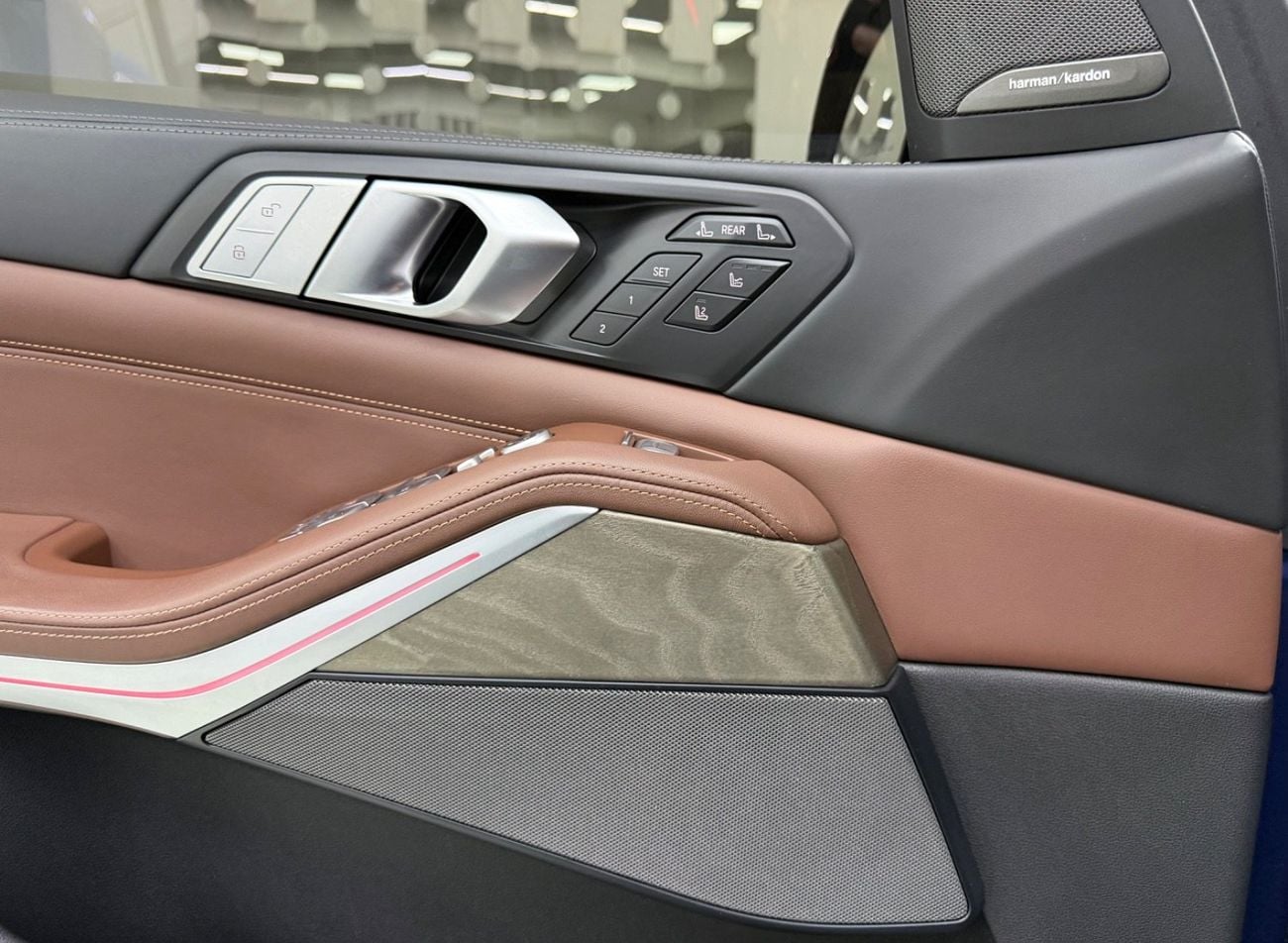 بي أم دبليو X7 40i M SPORT