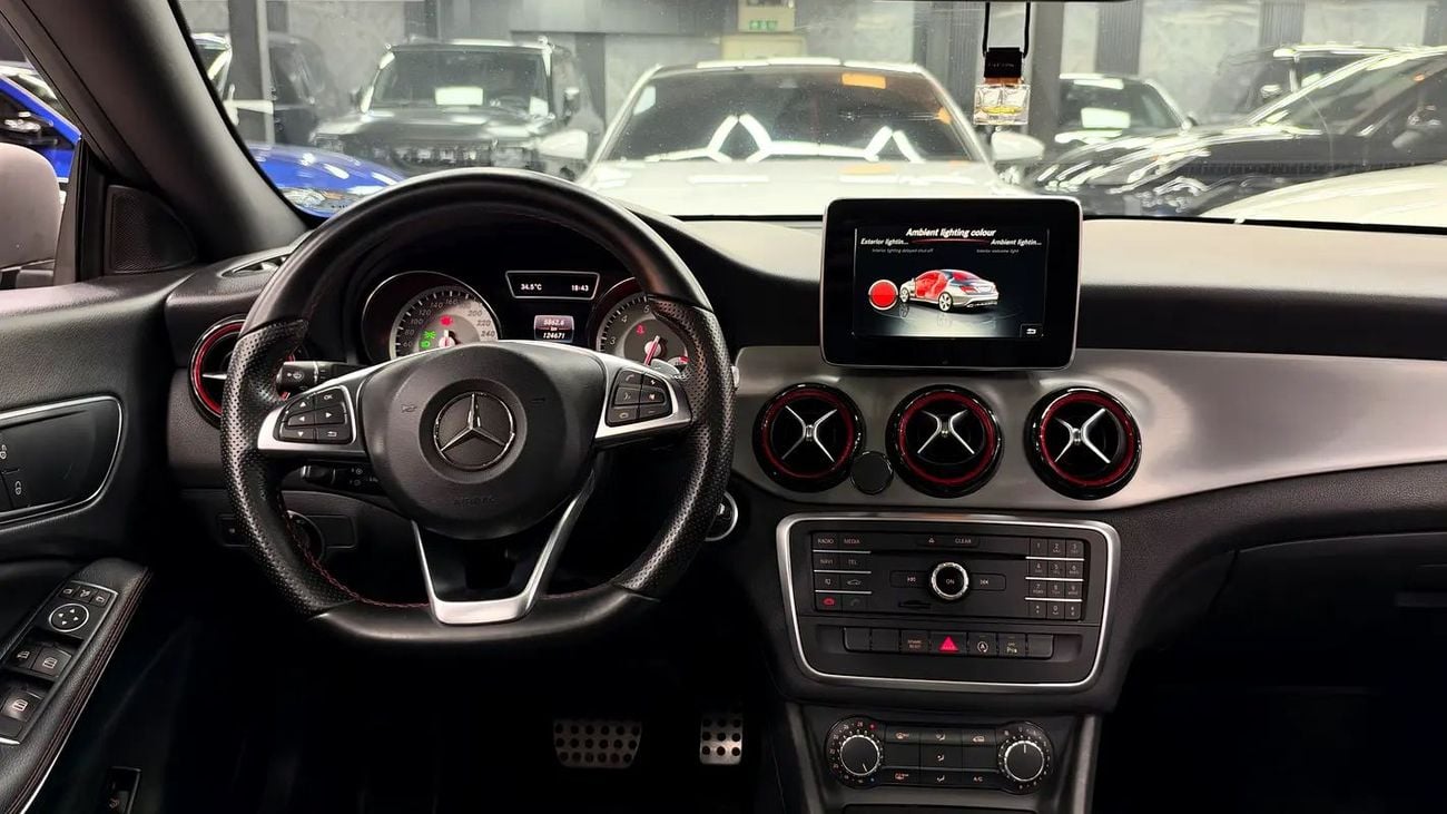 Mercedes Benz CLA250 STANDARD