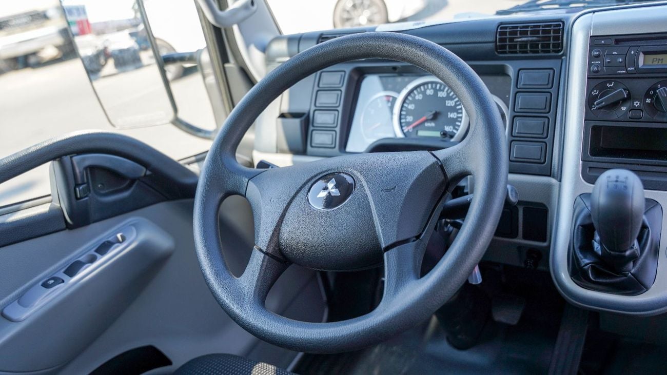 Mitsubishi Fuso Canter Brand New – 4.2L Diesel 2WD Manual – V16 – GCC 2026 – Export Only