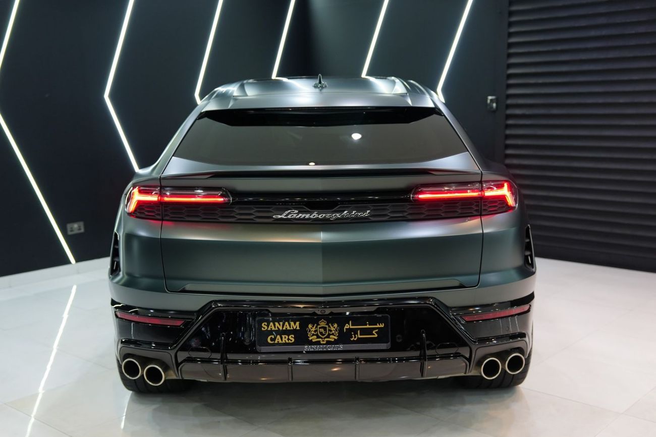 Lamborghini Urus SE 2025 Lamborghini Urus SE, Panoramic Roof, Bang N Olufsen Audio, 800 HP Hybrid!!