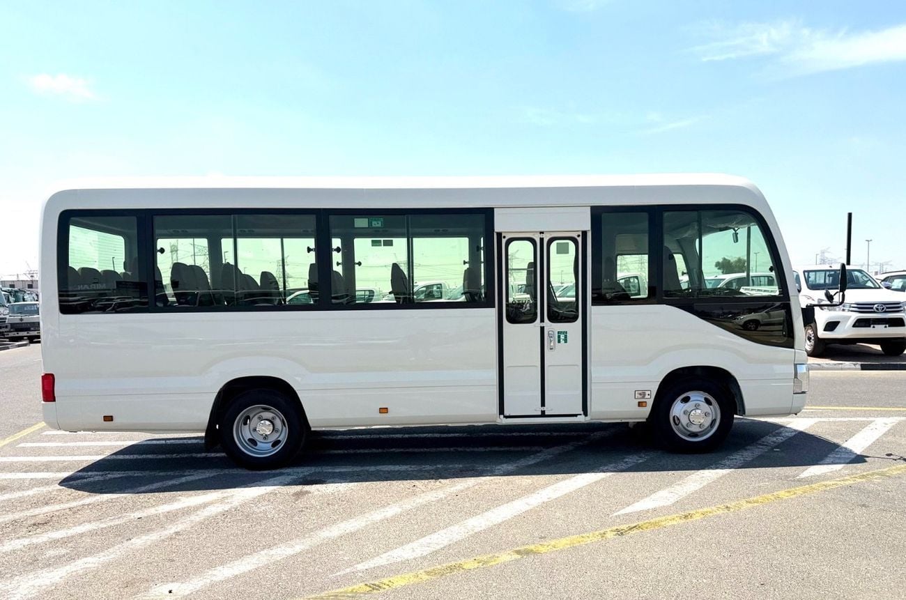 Toyota Coaster Toyota coaster 4,2L Diesel 2026/2026 GCC