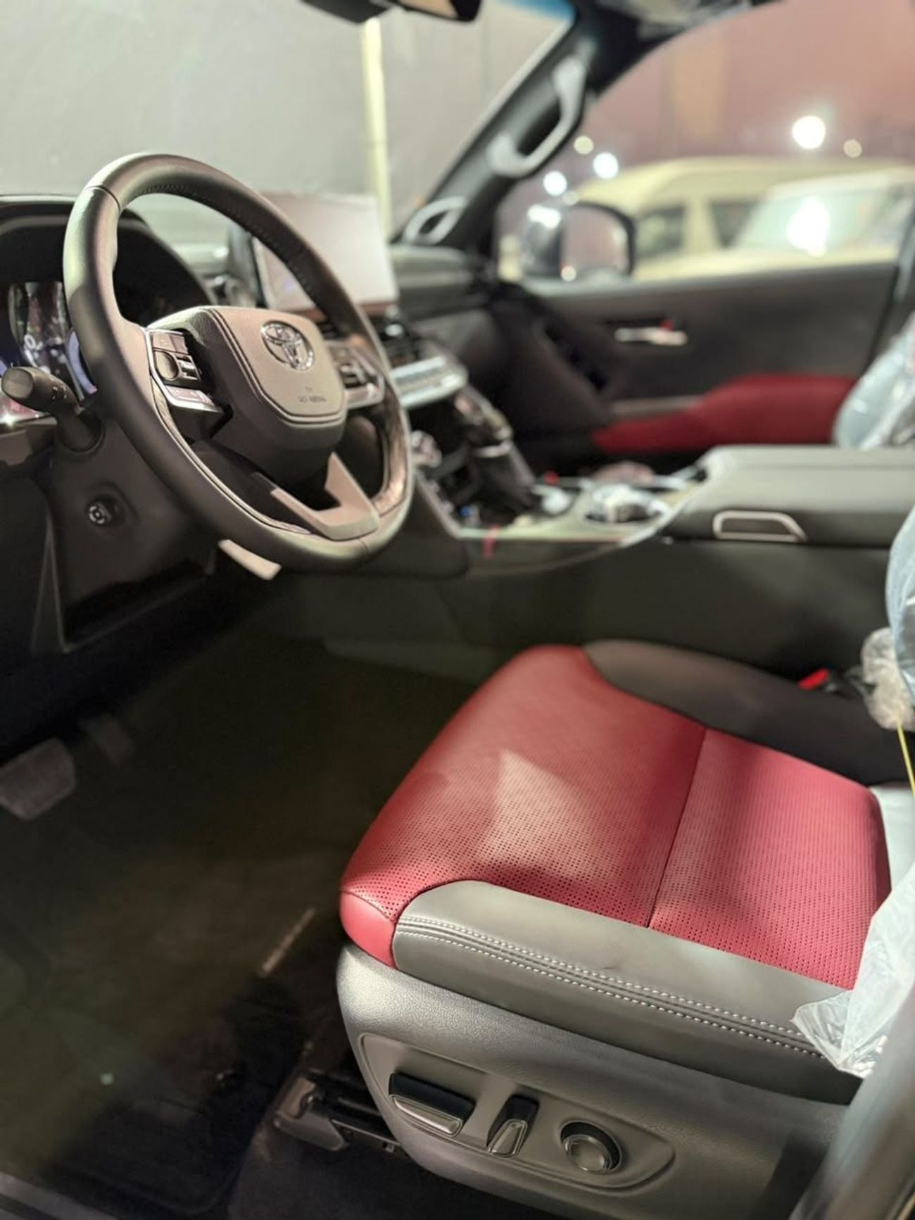 تويوتا لاند كروزر VXR