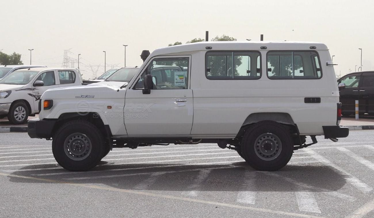 Toyota Land Cruiser 70 LC78 Hardtop . 4.0L . 6-Speed Automatic . Petrol . 4WD . 8 Seats . 3 Doors 2026 Model | For Export