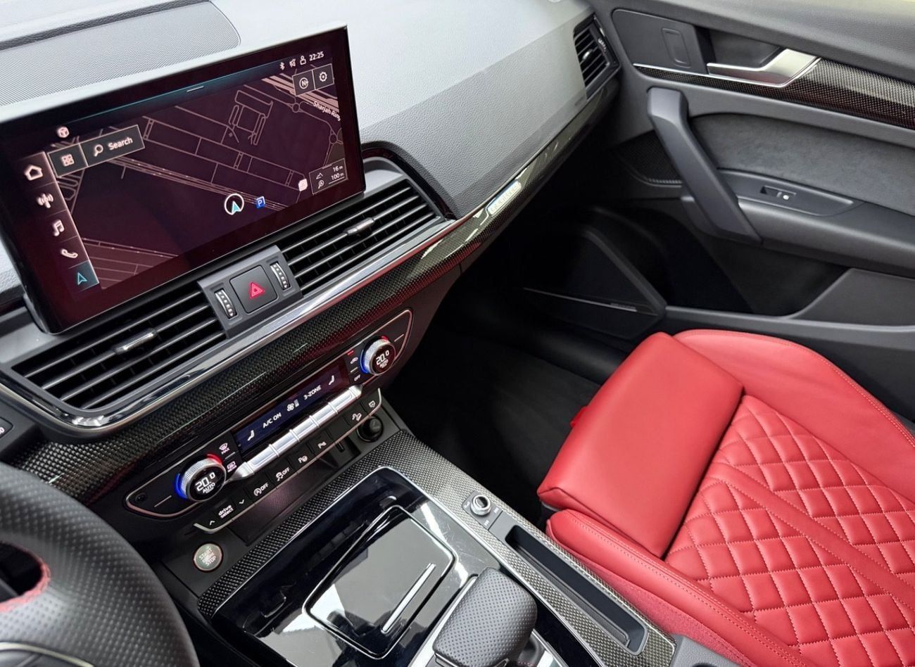 أودي SQ5 TFSI SPORTBACK TFSI quattro 3.0L