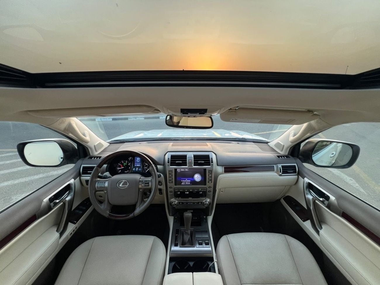 Lexus GX460 2018 Lexus GX460 Full Option 4.6L V8 - Sunroof - Rear Camera & Sensor - Leather Seat - AWD 4x4