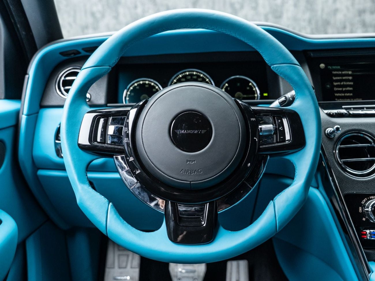 Rolls Royce Cullinan STANDARD
