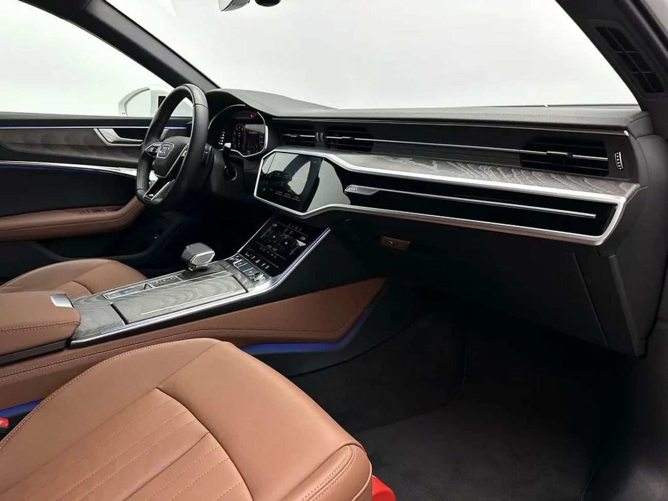 أودي A6 40 TFSI S-LINE Sedan 40 TFSI 190hp (Ref# 057407)