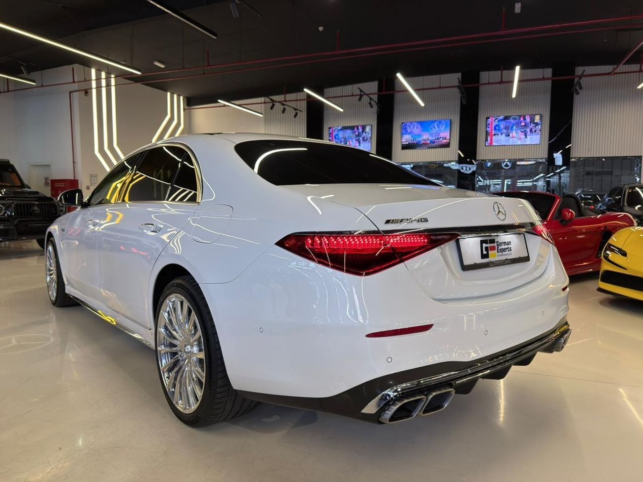 مرسيدس بنز S 63 AMG E PERFORMANCE Brand New -3 YEARS WARRANTY 100,000KM