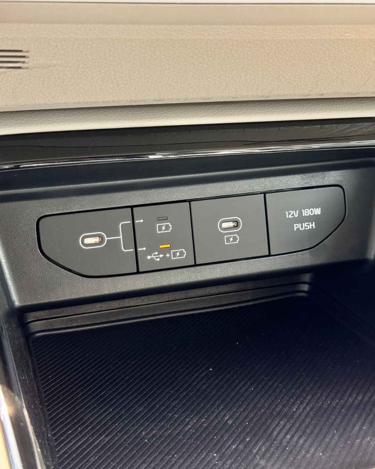 Kia K5 - 2027 MODEL - GCC SPECS - KOREAN