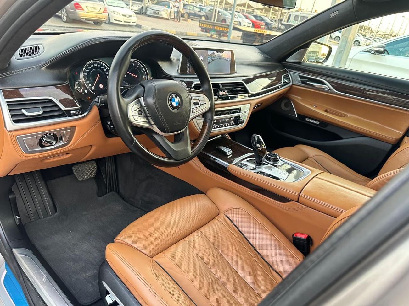 BMW 750Li PURE EXCELLENCE