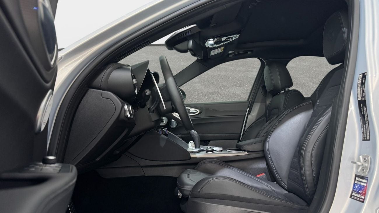 Alfa Romeo Giulia VELOCE | 2025 | 0% DP | AED 2,452/ Month | Gargash Warranty and Service