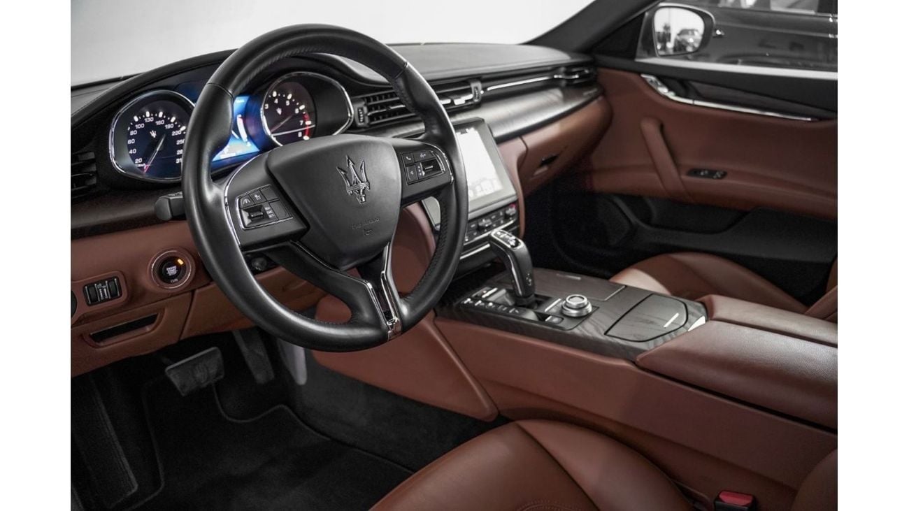 Maserati Quattroporte Base