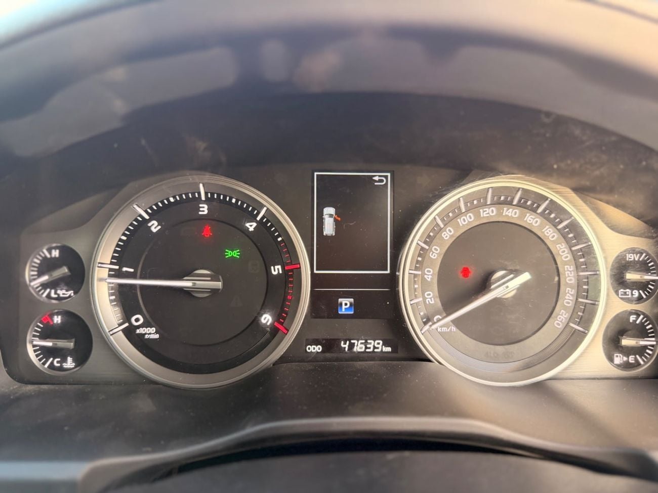 تويوتا لاند كروزر VXR لاندكروزر VXR 2018 V8 ديزل، مقود على اليمين، كاملة المواصفات