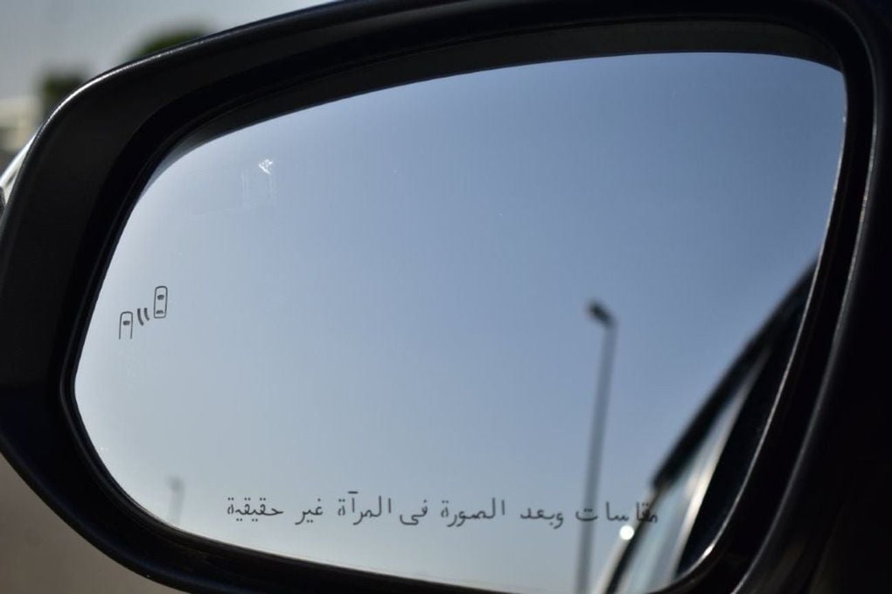 تويوتا هيلوكس SR5