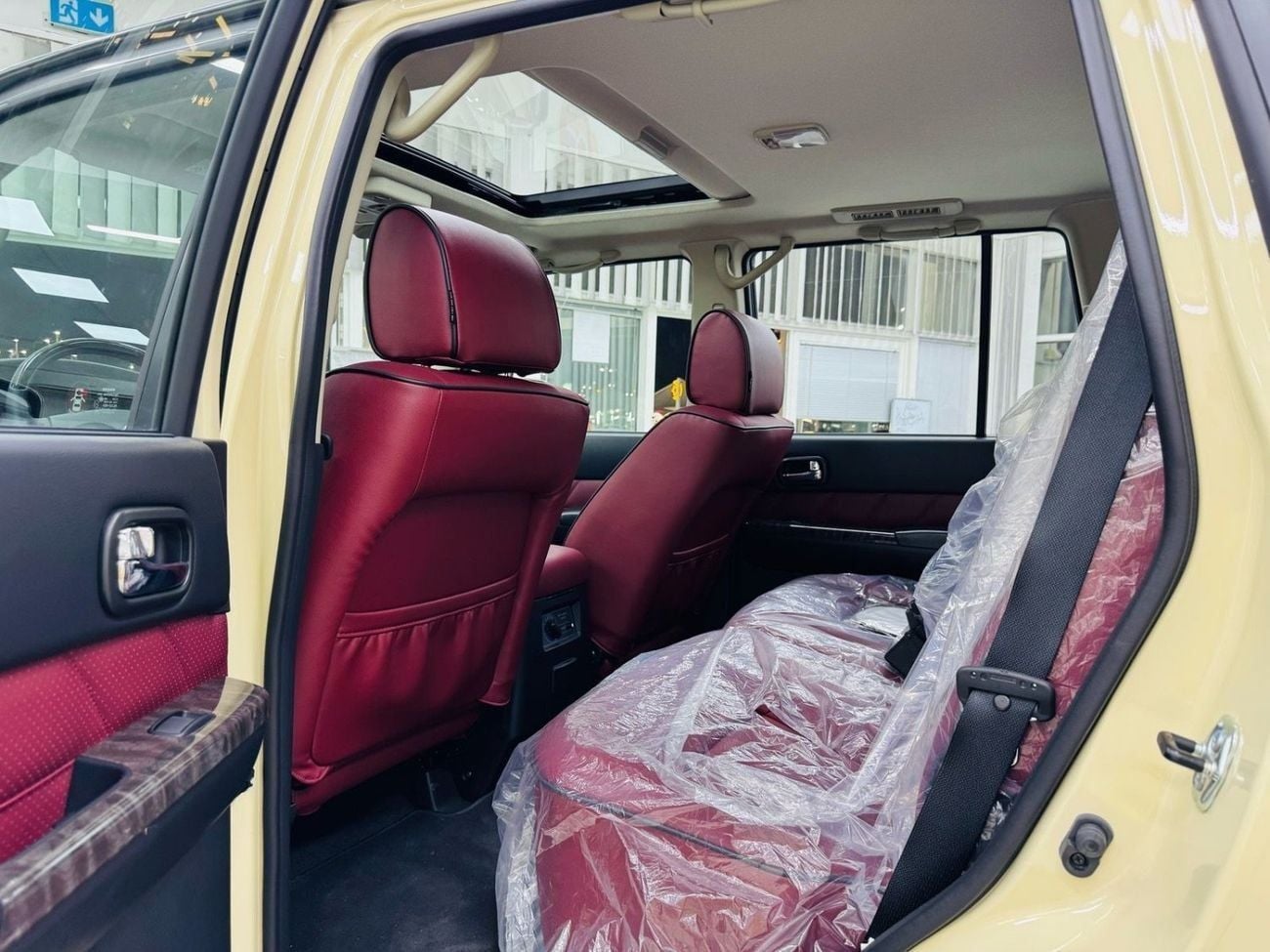 Nissan Patrol SUPER SAFARI GCC .. warranty .BRAND NEW