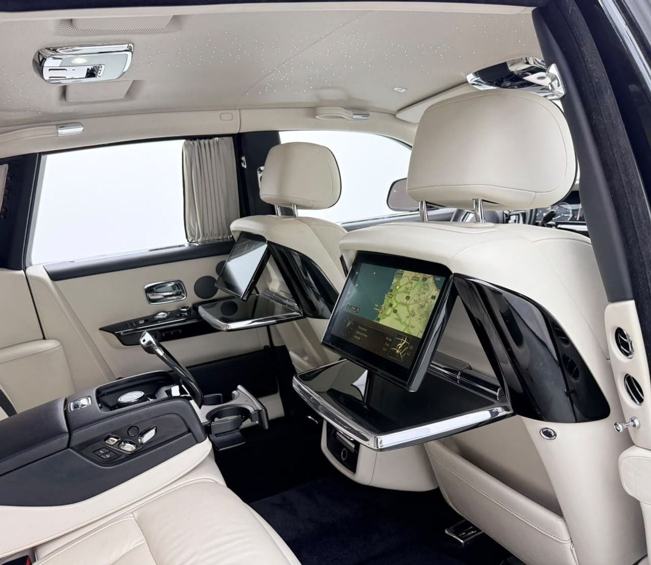 Rolls Royce Phantom EWB