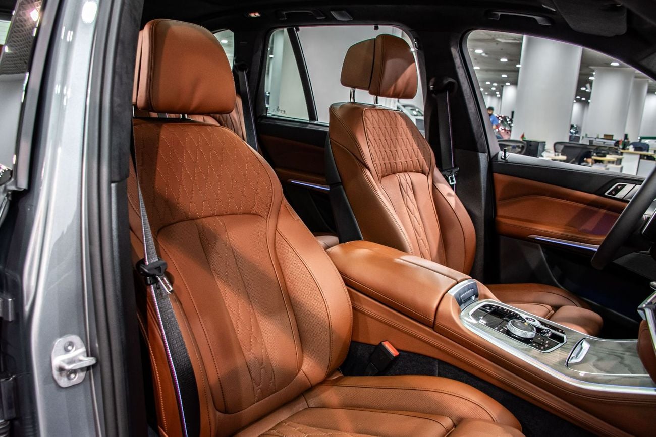BMW X5 M60i LUXURY