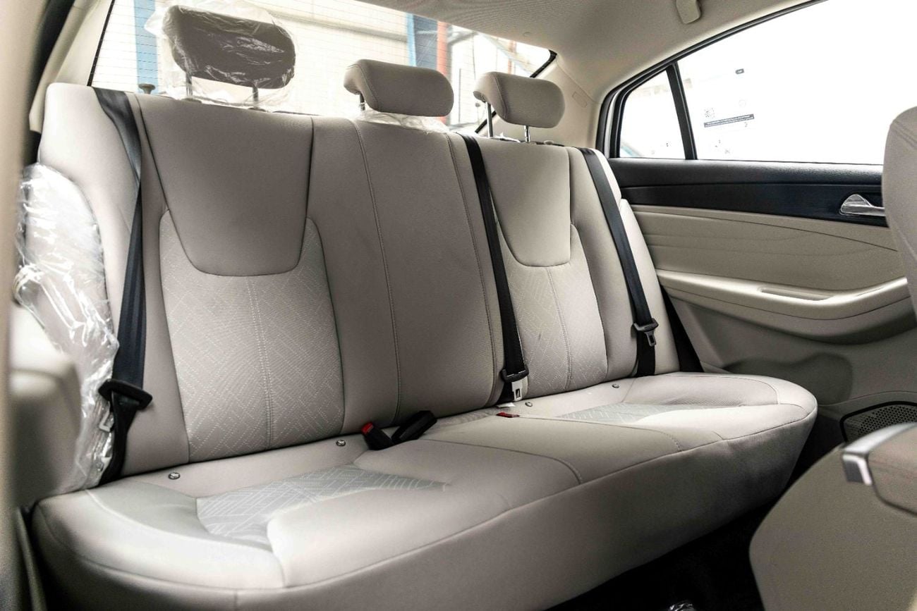 Chery Arrizo 5 1.5L - Silver Inside Beige | Export Only
