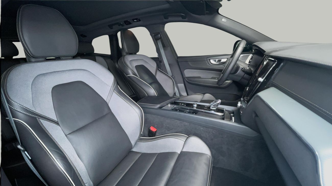 Volvo XC60 ULTIMATE DARK 2024 | AED 1995/Month | 0 DP | 30 Day Return | Warranty