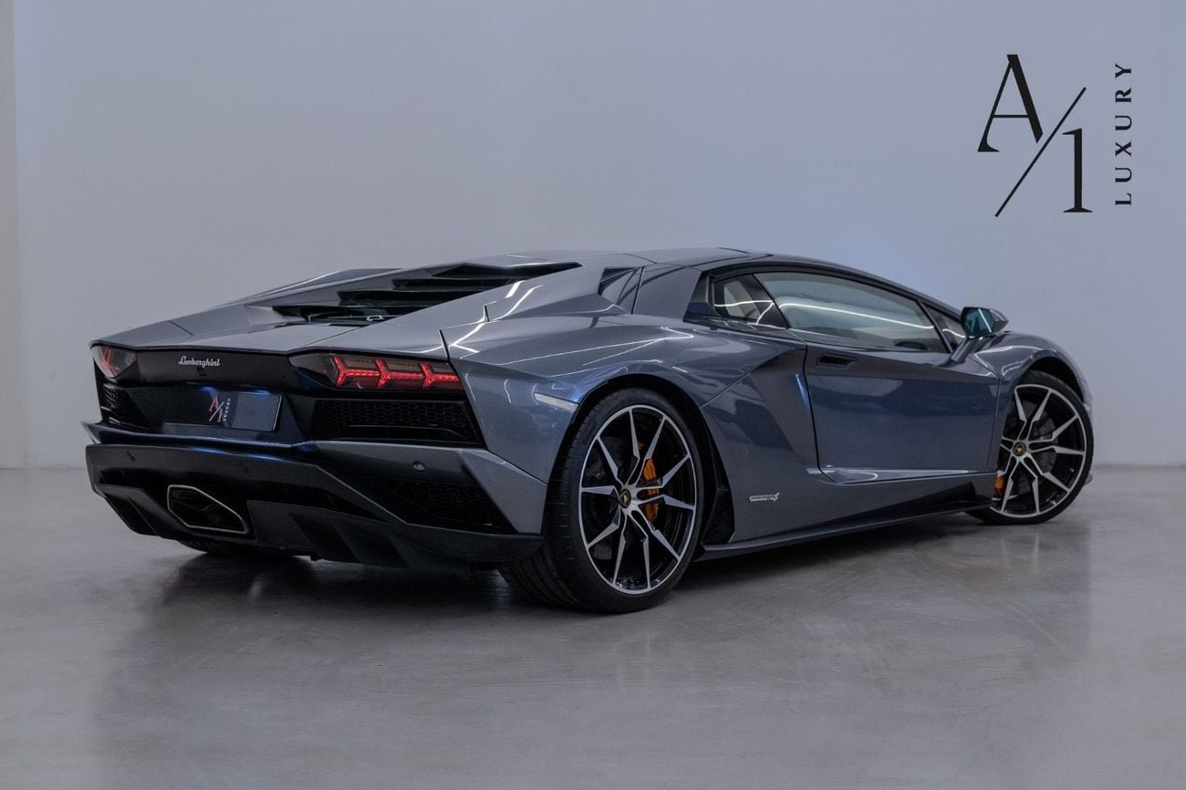 لامبورغيني أفينتادور S 2018, Immaculate Condition, Carbon Fibre Package, Japanese Spec