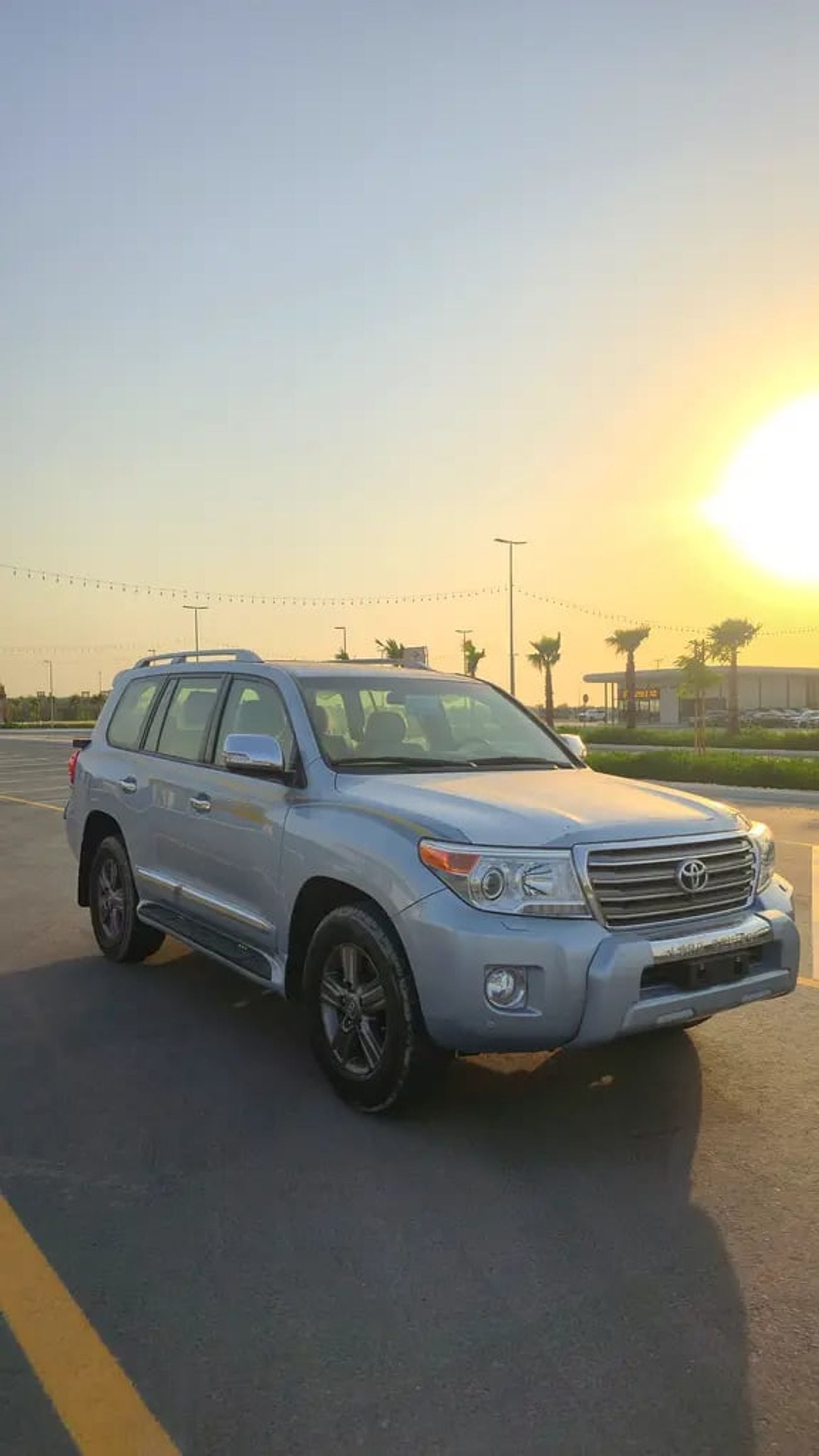 Toyota Land Cruiser VXR V8 5.7L GCC Specs