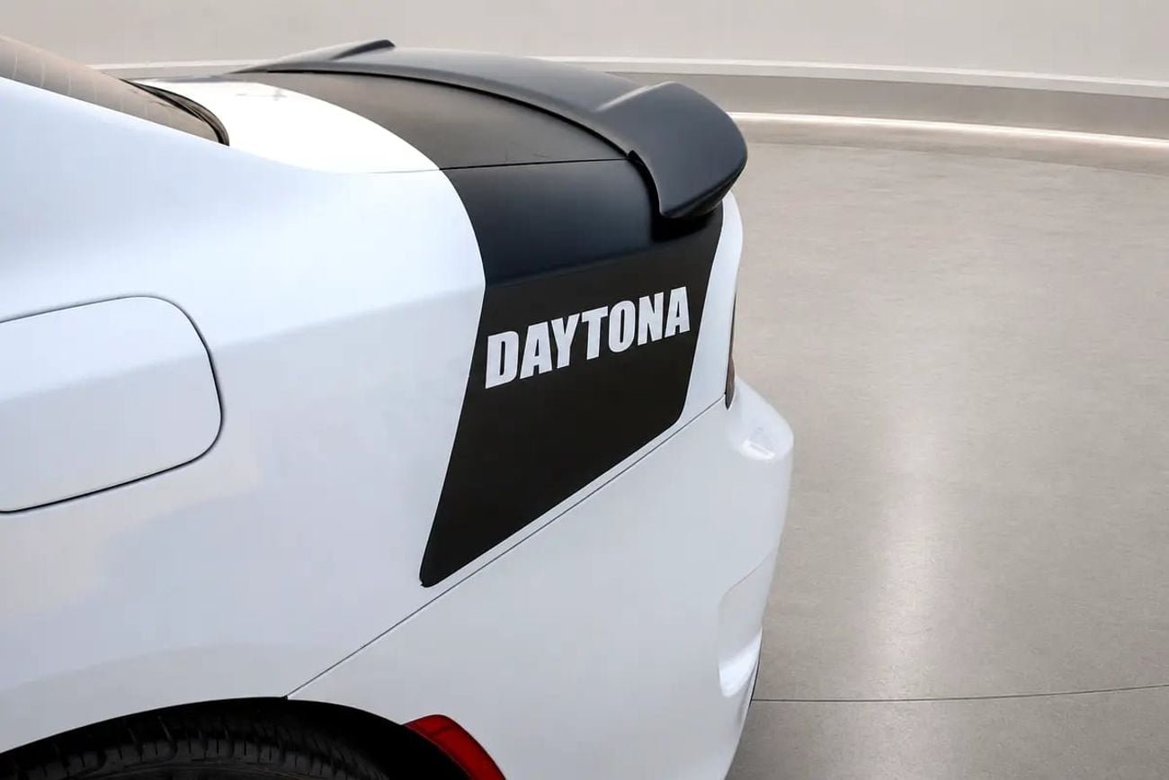 دودج تشارجر DAYTONA BRAND NEE CONDITION