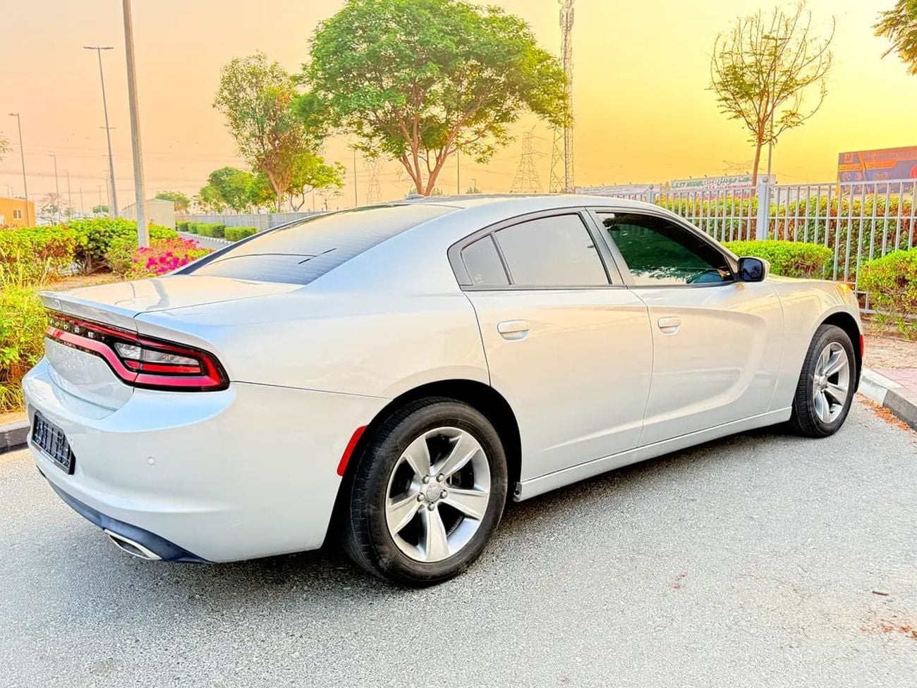 Dodge Charger SXT GCC! Perfect condition! Recently serviced!