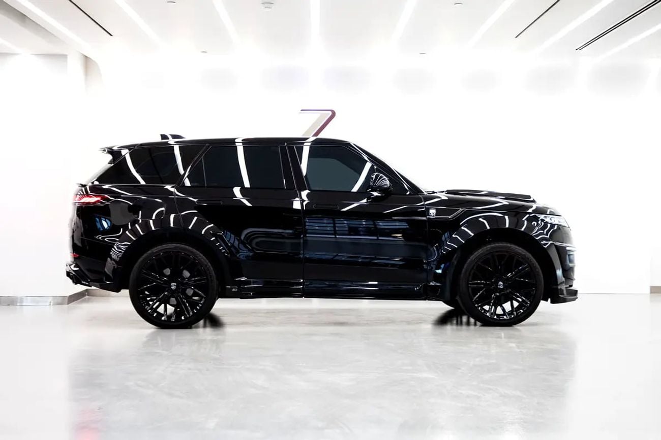لاند روفر رينج روفر سبورت DYNAMIC HSE P400 RANGE ROVER LUMMA CLR RS DYNAMIC HSE P400 GCC WITH WARRANTY