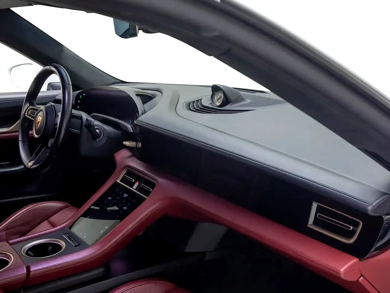 Porsche Taycan TURBO | GCC Spec
