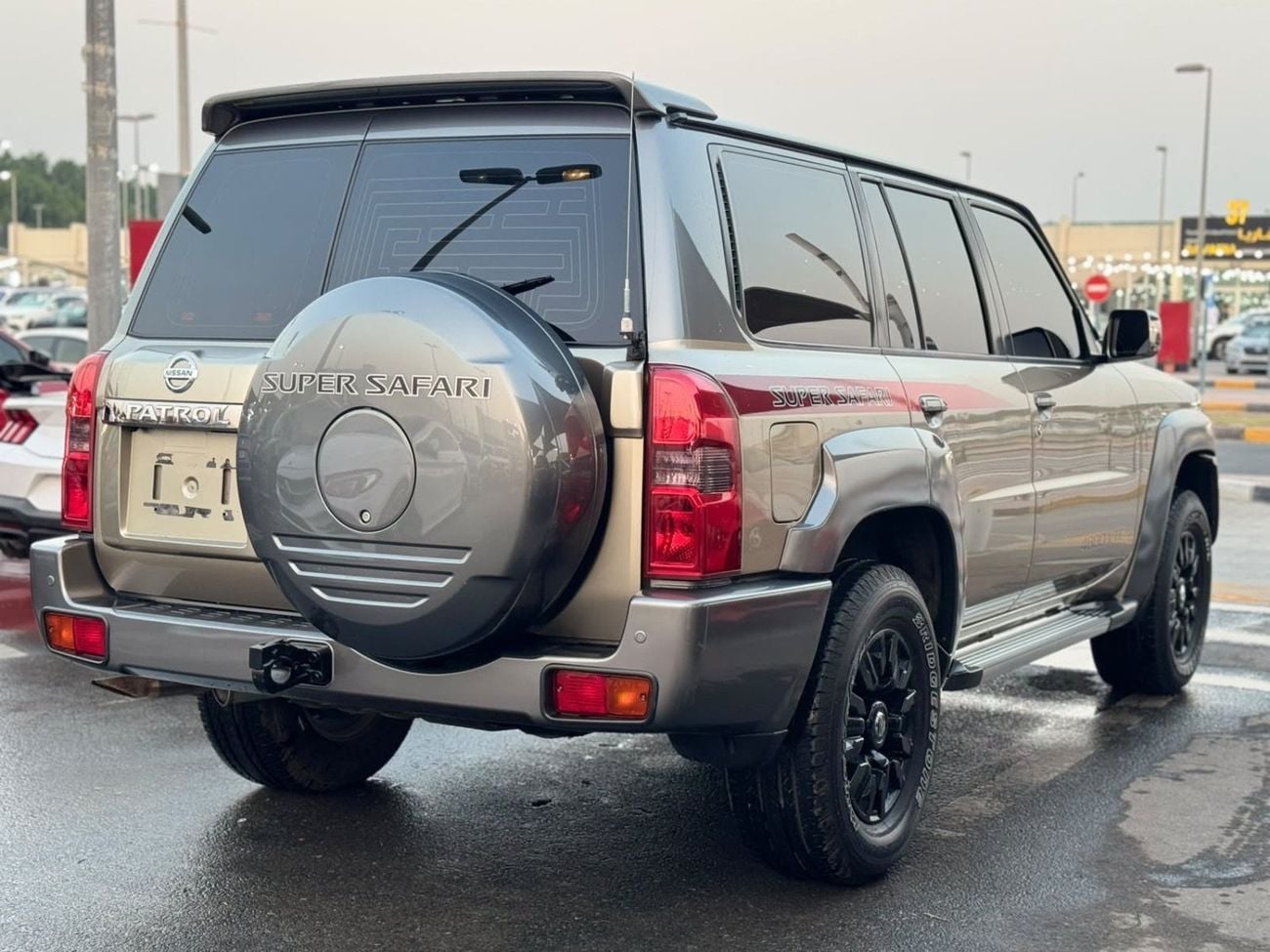 Nissan Patrol SUPER SAFARI