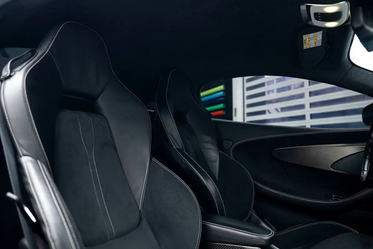 مكلارين 570S ستاندارد GCC SPECS | VISIBLE CARBON FIBRE | 31,109 KM