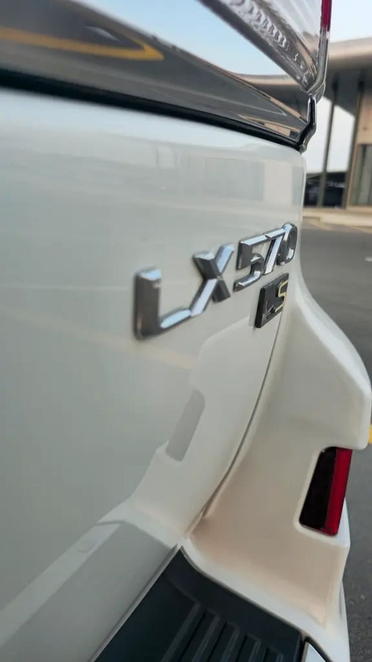 Lexus LX570 TITANIUM PLUS LX 570 Sport GCC Specs
