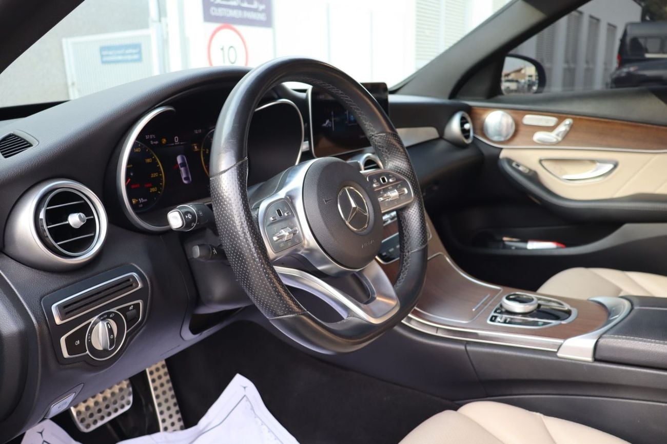 Mercedes Benz C300 STANDARD
