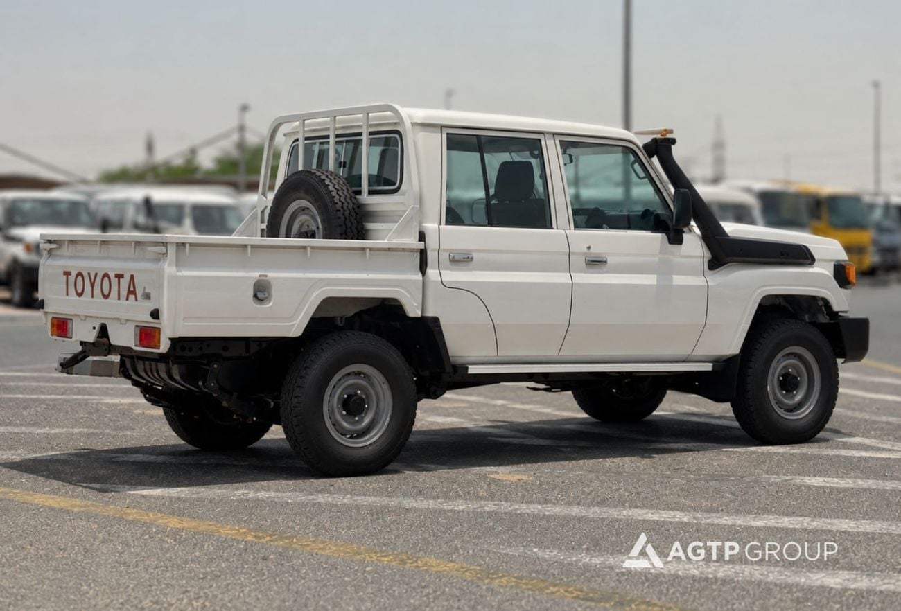 تويوتا لاند كروزر 70 Double Cab 4.2L ديزل | دفع رباعي | ناقل حركة يدوي | كابينة مزدوجة | 2026 | تصدير إلى أفريقيا