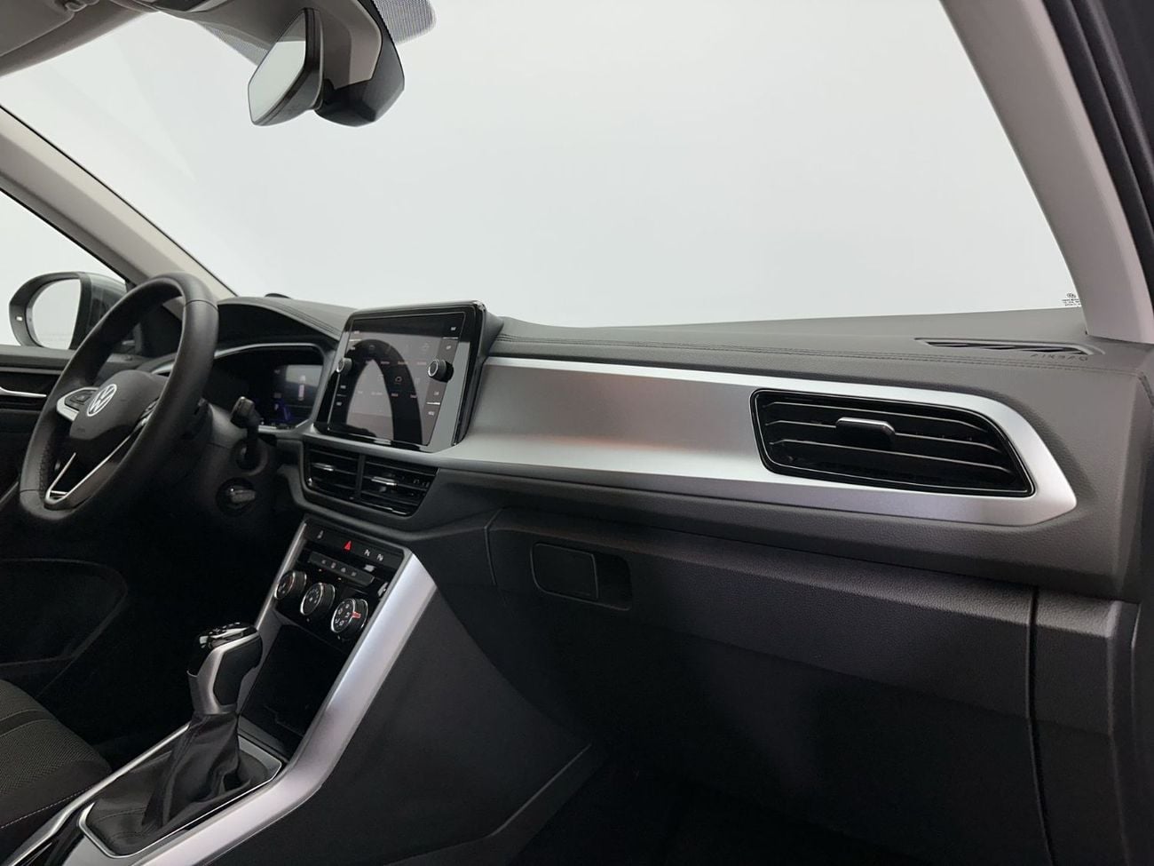 Volkswagen T-ROC LIFE T-Roc Life 1.4L | Apple CarPlay | | Premium Interior | GCC Specs | Digital Cockpit | VW Certified