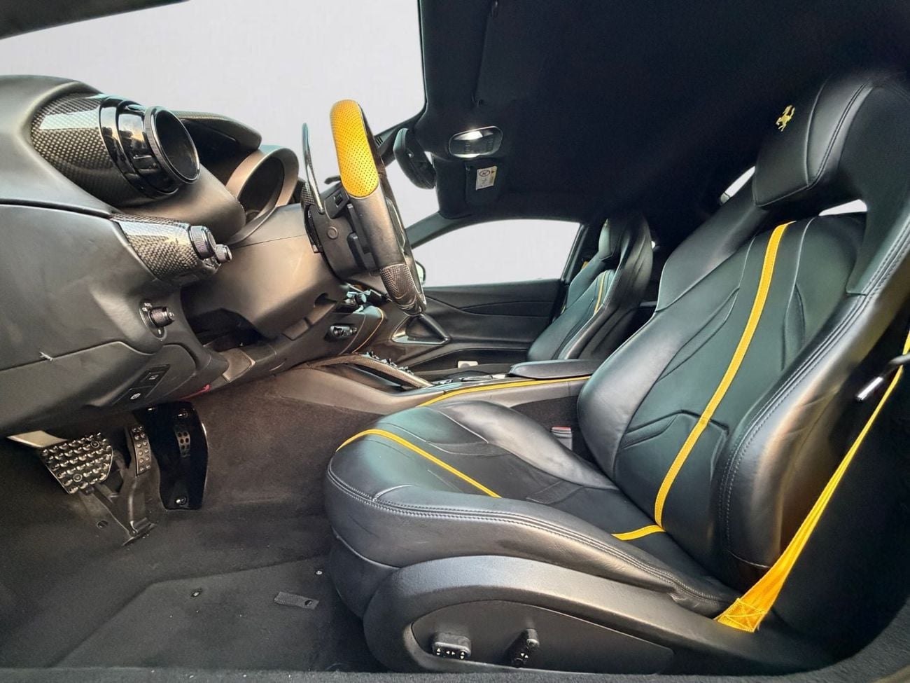 Ferrari 812 SUPERFAST INTERIOR & EXTERIOR CARBON | AFTERMARKET EXHAUST | 812 SUPERMARKET