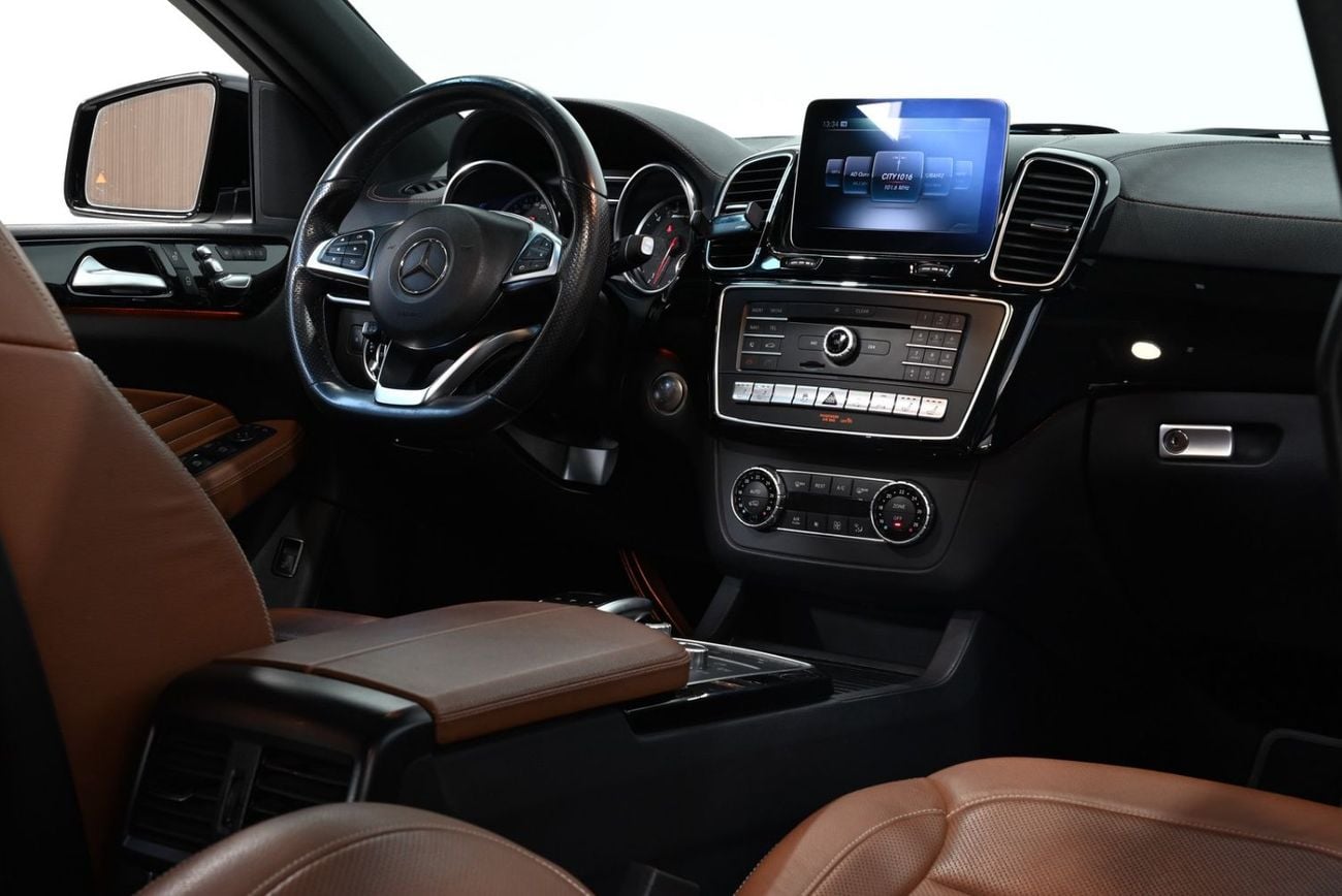 مرسيدس بنز GLE 43 AMG 2018 Mercedes GLE 43 AMG 4Matic, Full Service, Excellent Condition, GCC