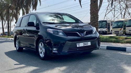 تويوتا سيينا TOYOTA SIENNA // SUPER CLEAN // LOW MILEAGE