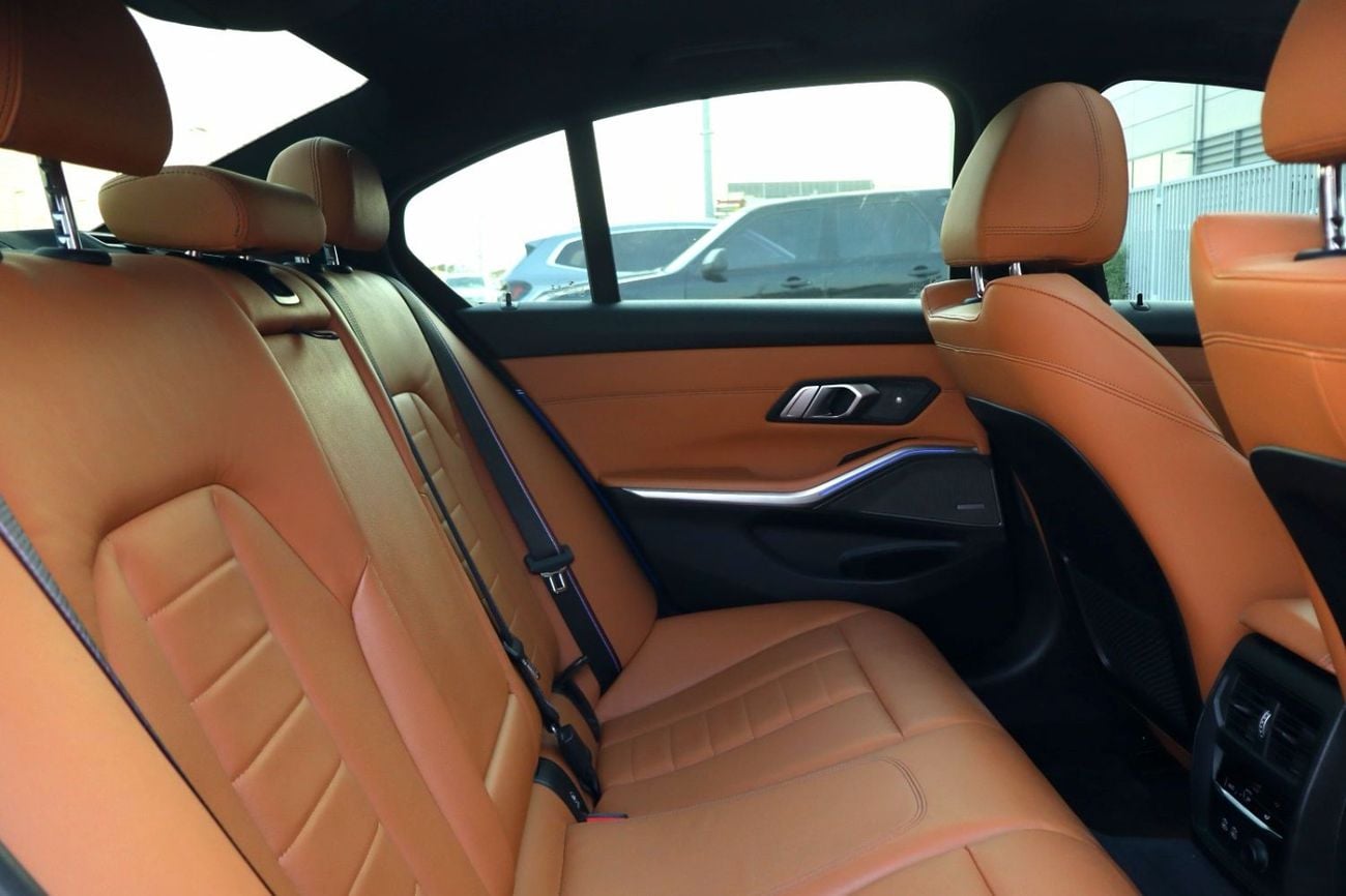 BMW 330i M SPORT