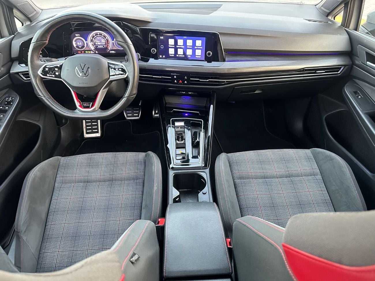 فولكس واجن جولف GTI