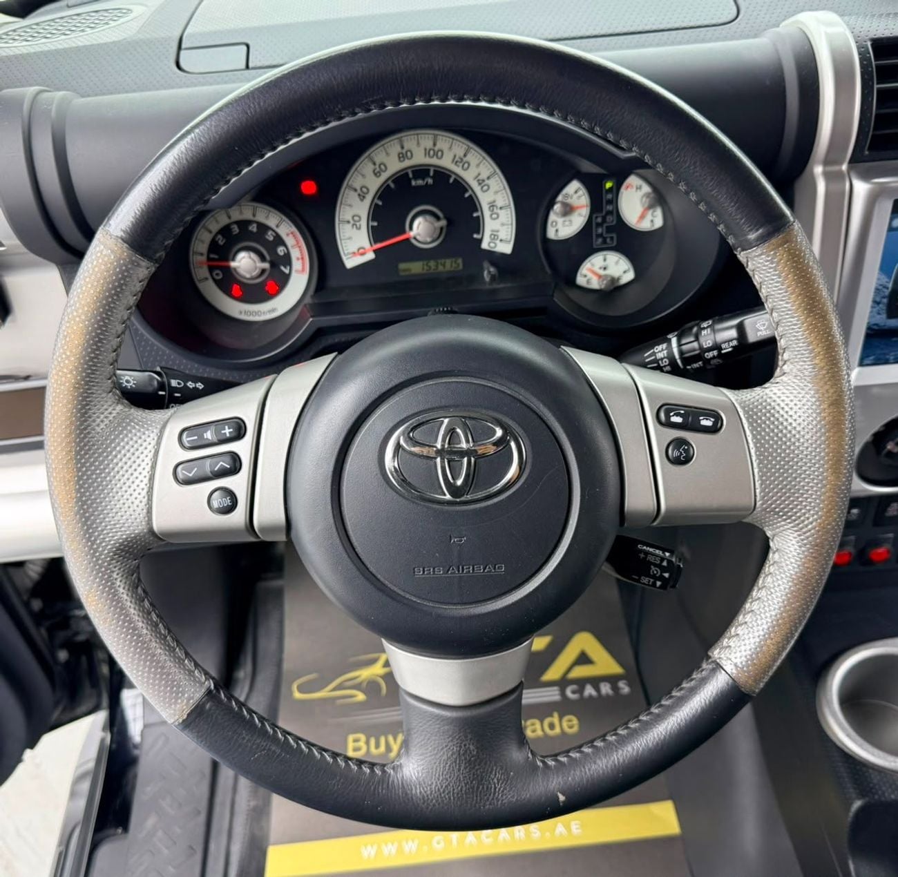 Toyota FJ Cruiser VXR 2014 Toyota FJ Cruiser VXR, Full Toyota Service History, GCC Specs