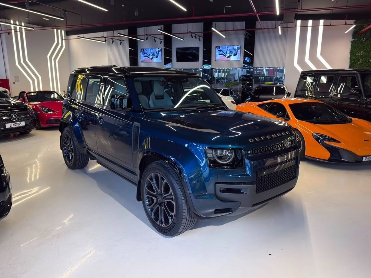 لاند روفر ديفندر 110 OCTA EDITION ONE P635 2026 Land Rover Defender 110 Octa P635 - ALTAYYER WARRANTY AND SERVICE