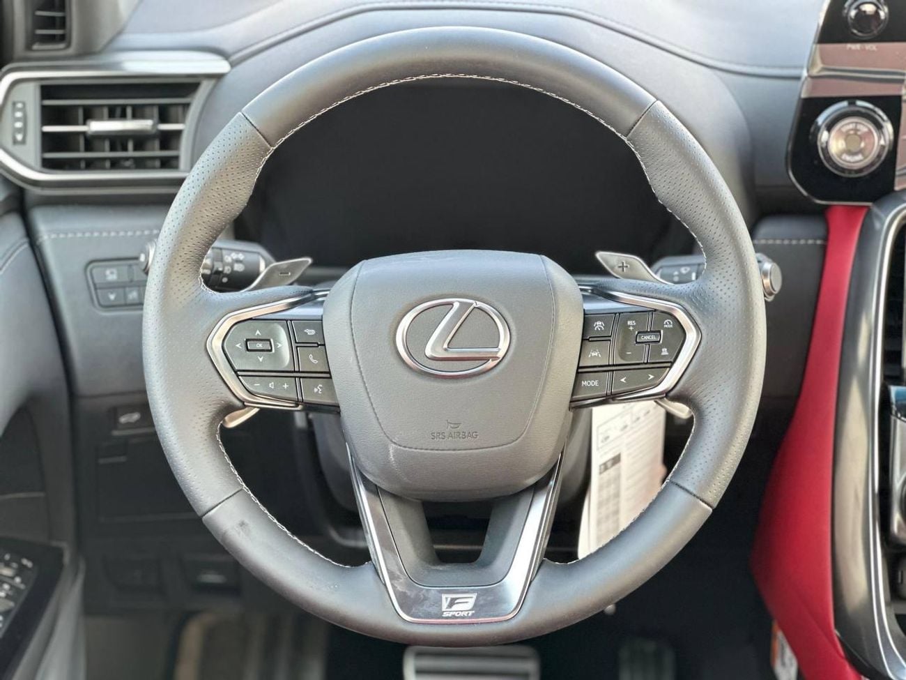 Lexus LX600 F SPORT